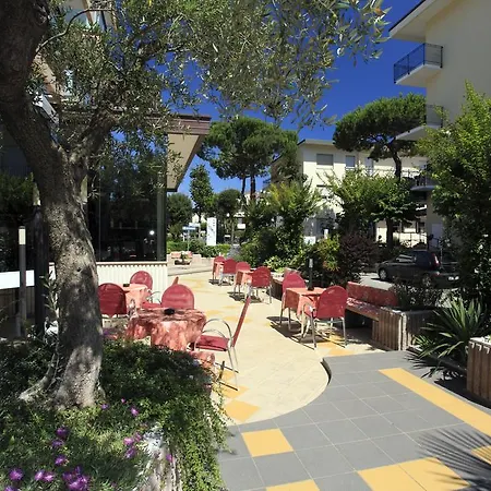 Otel Conti 3*