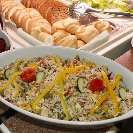 Conti فندق ريميني