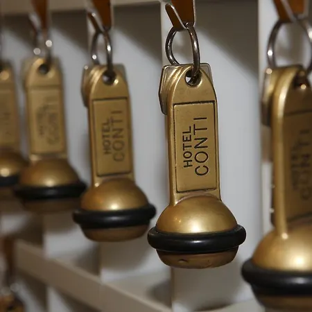 Conti فندق ريميني